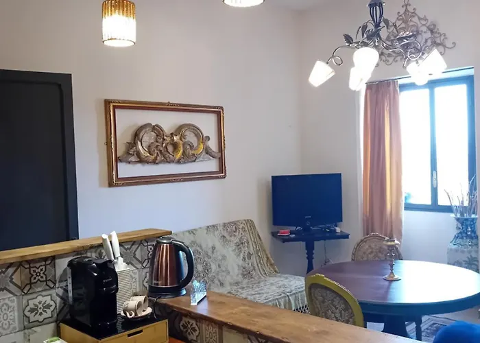 Ajman House 度假居 *